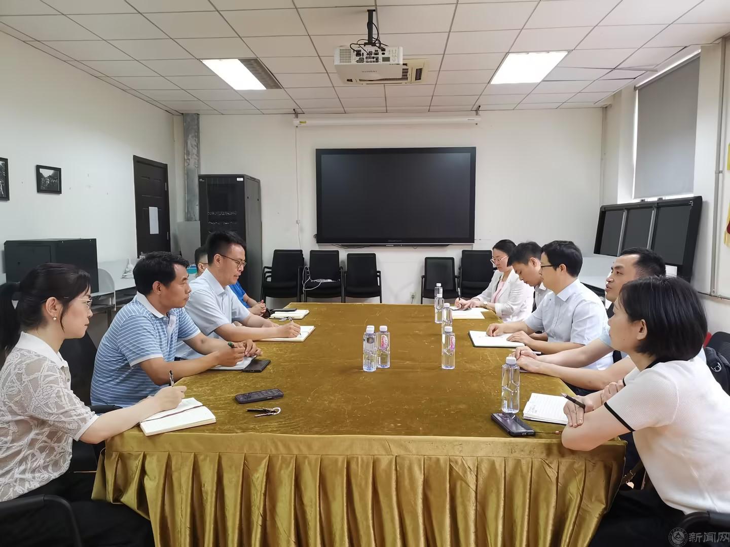 合照1.jpg 合照1.jpg