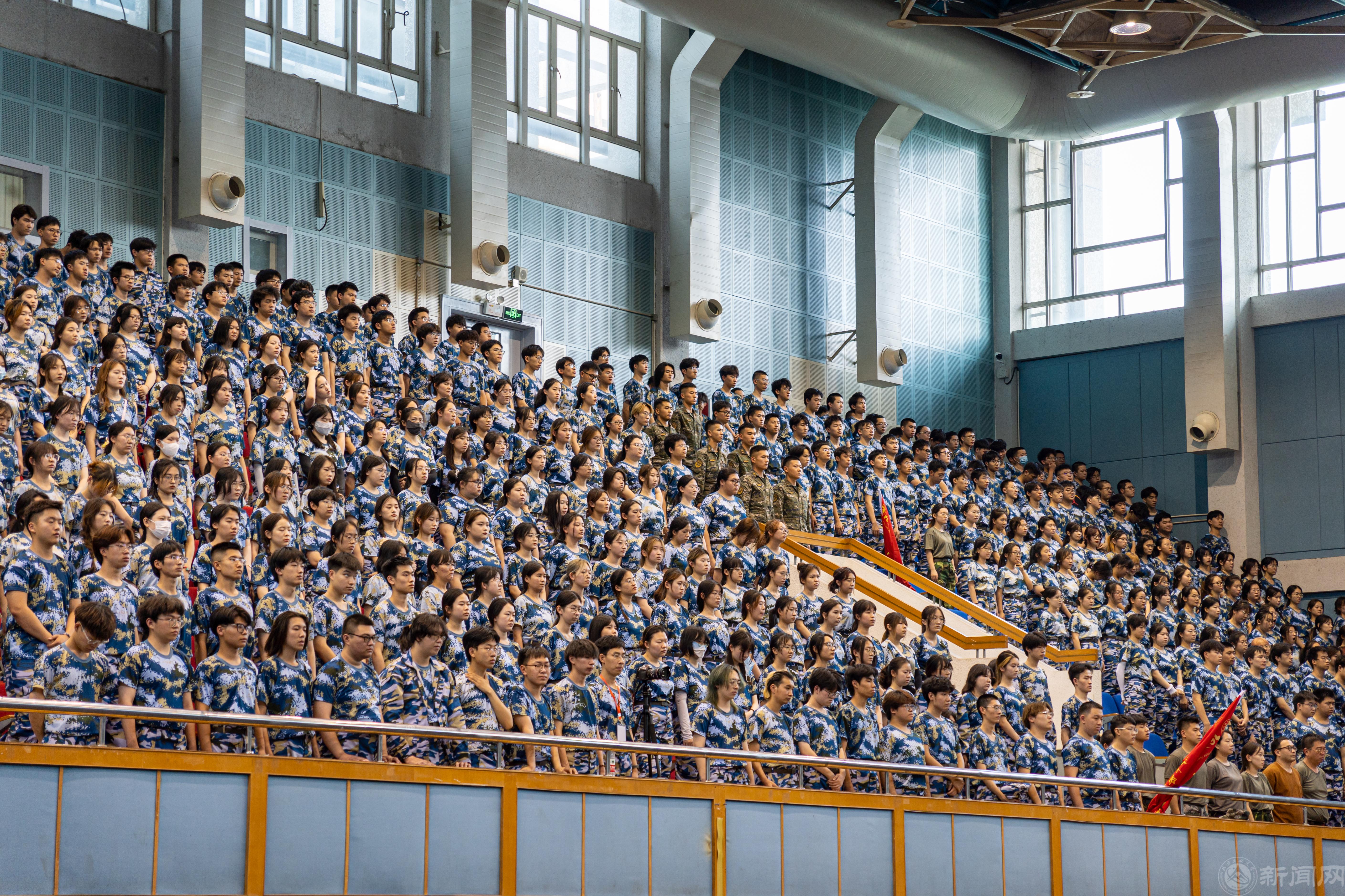 全体起立.jpg